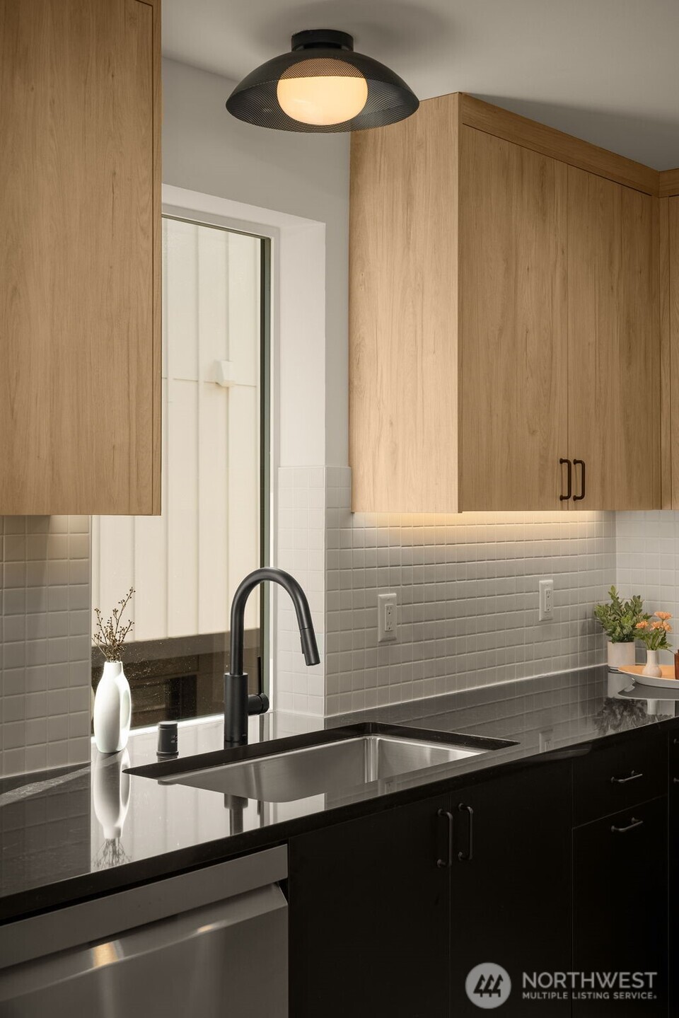 MLS #NWM2500846 image #15