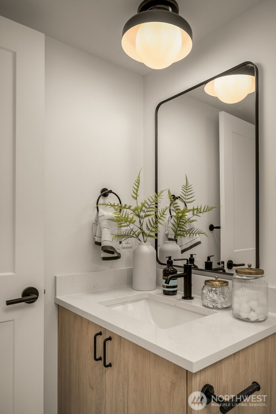 MLS #NWM2500846 image #20