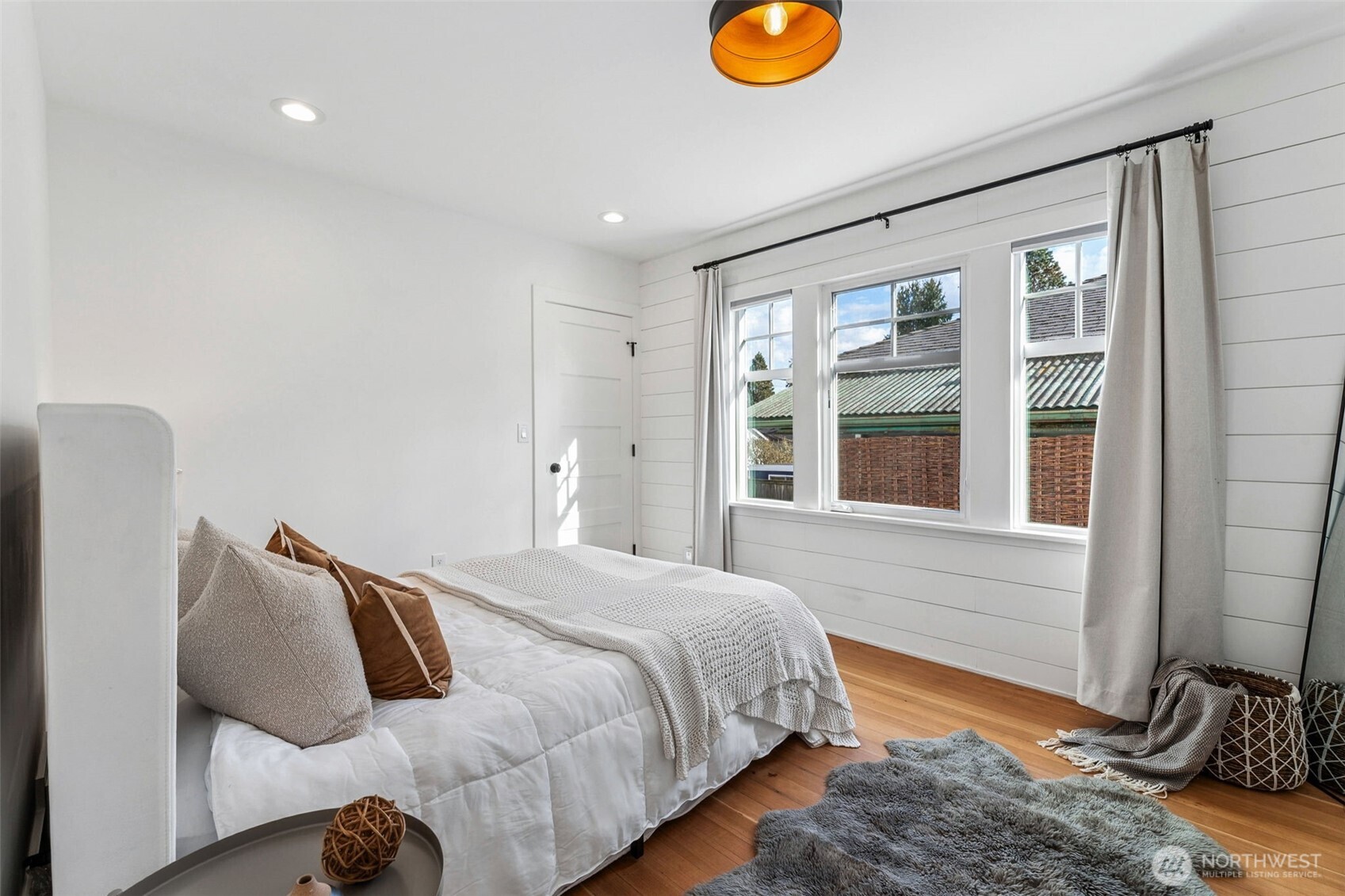 MLS #NWM2500866 image #15