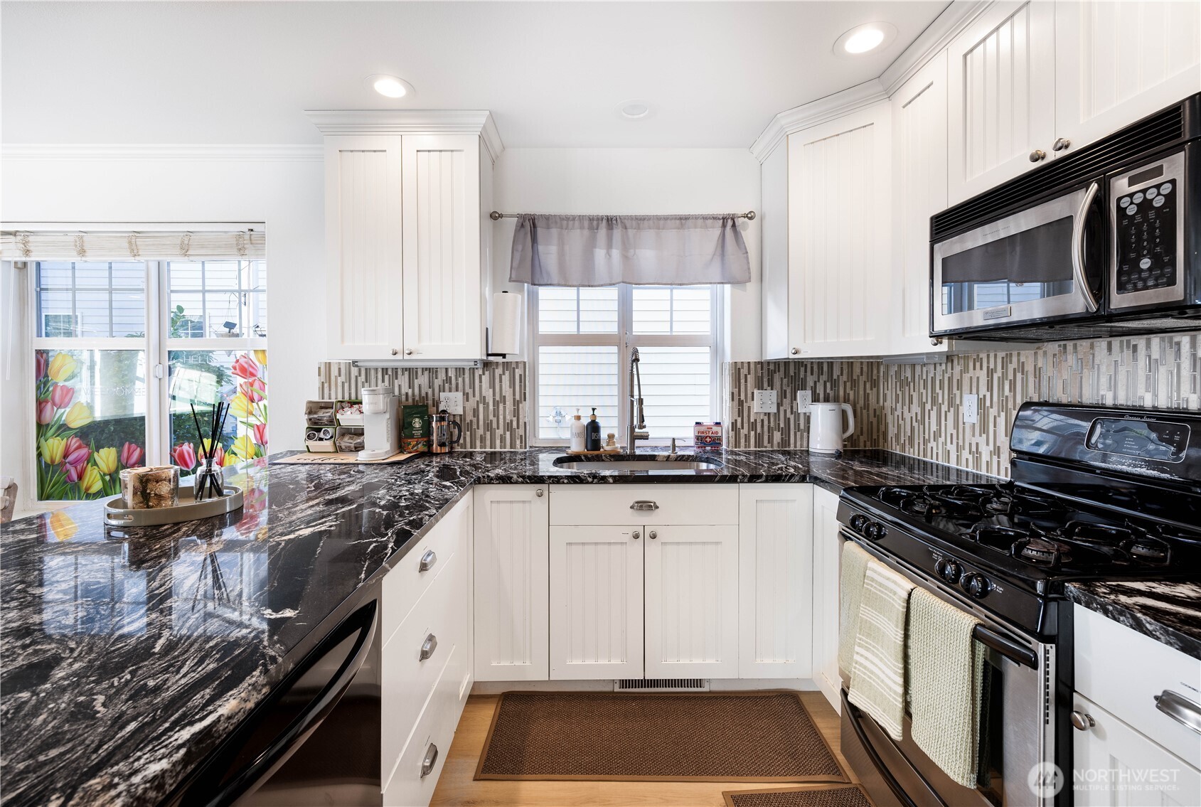 MLS #NWM2500869 image #28