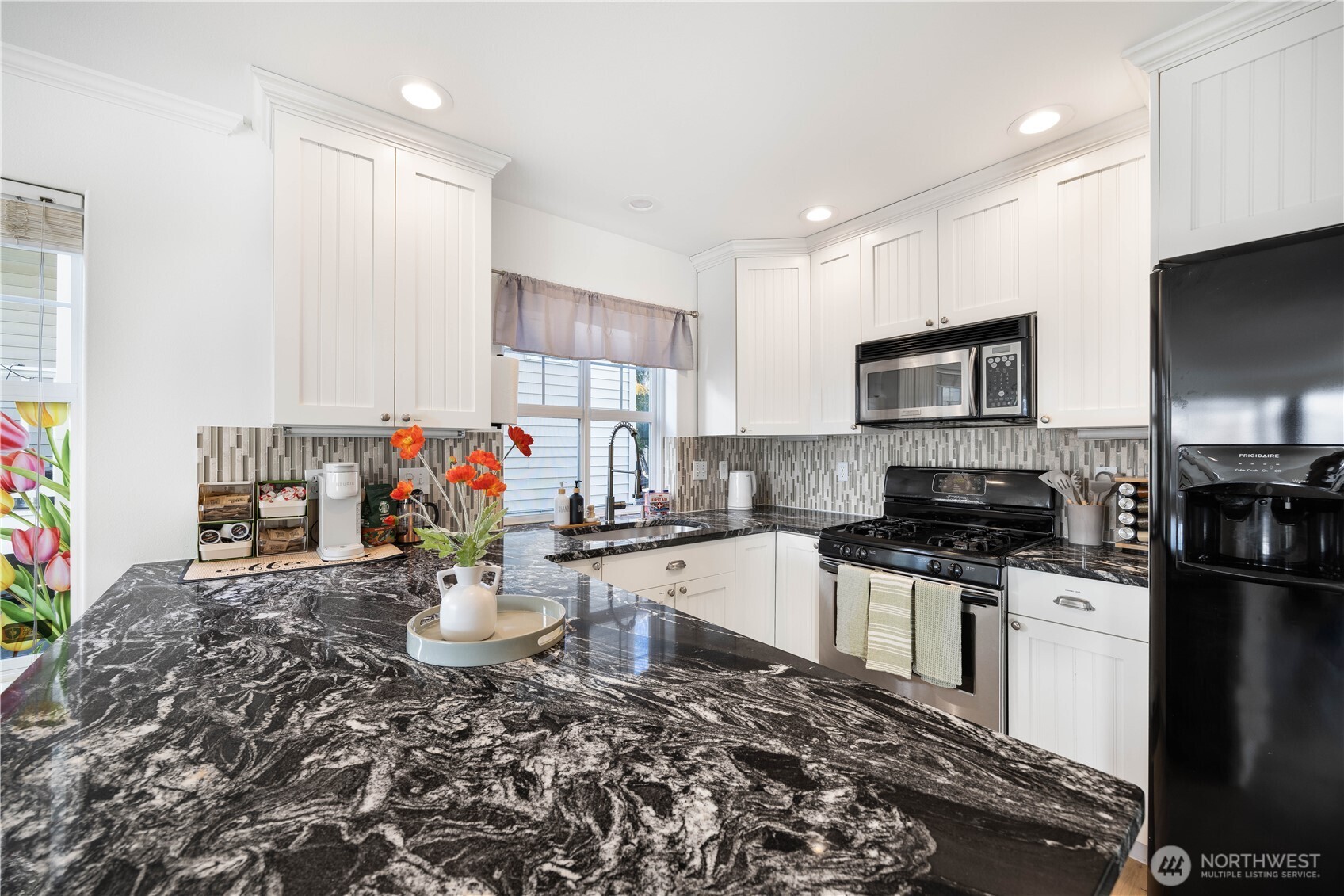 MLS #NWM2500869 image #27