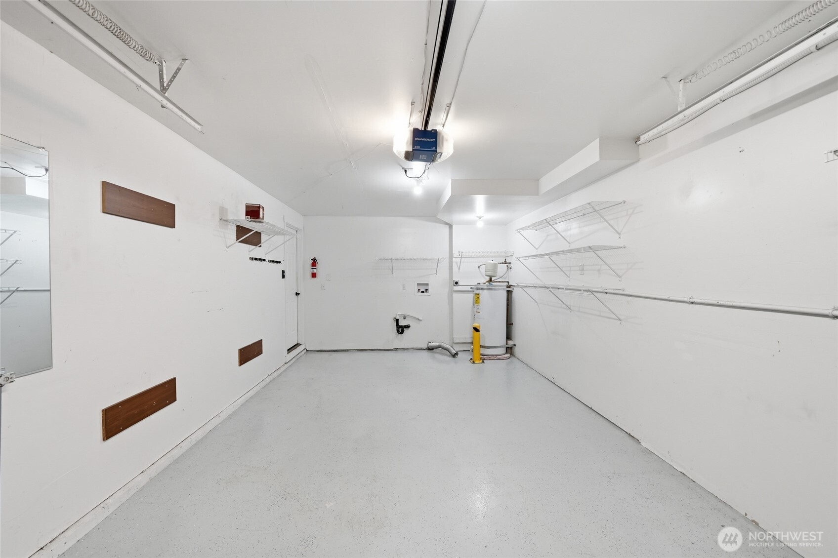 MLS #NWM2500895 image #31