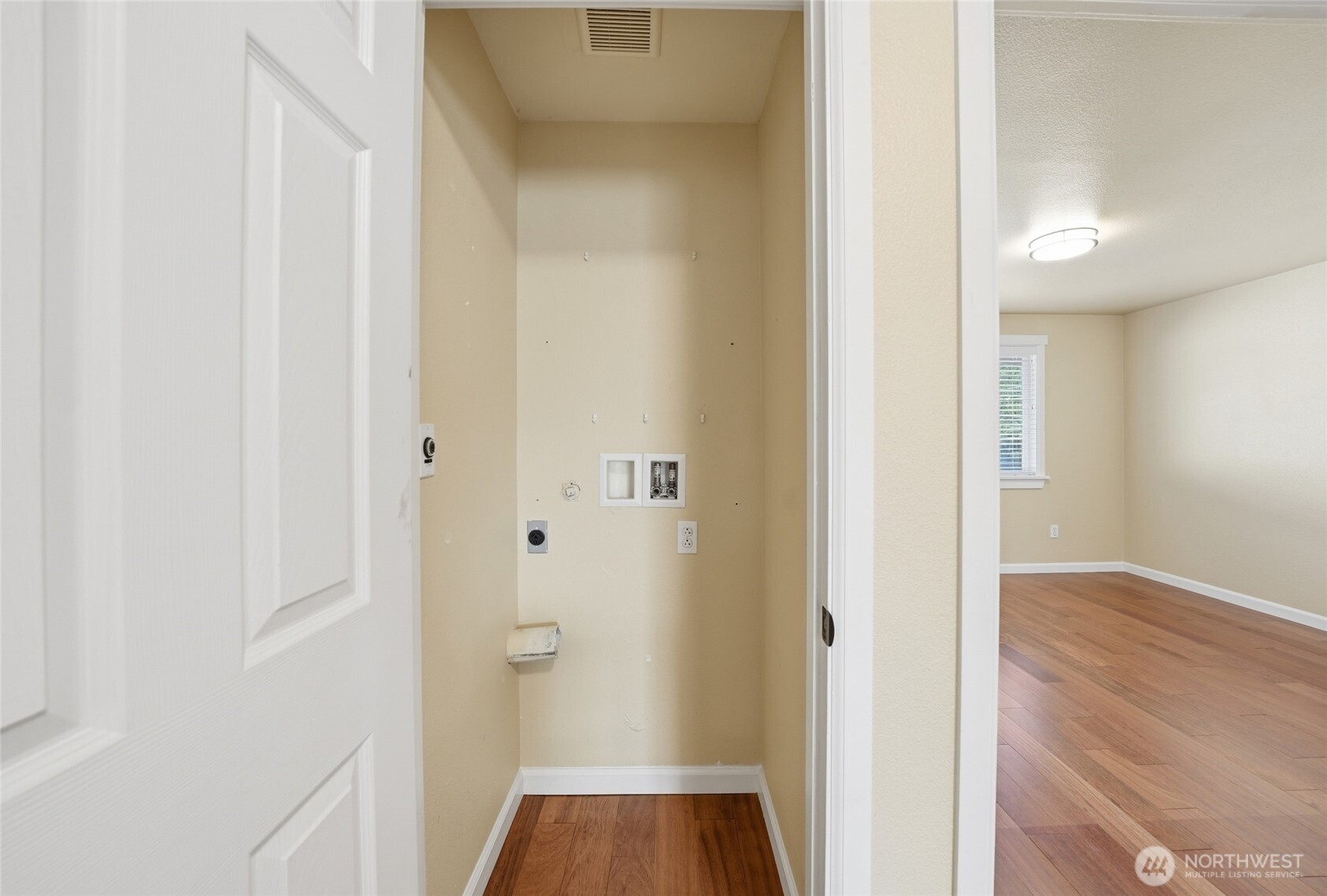 MLS #NWM2500895 image #26