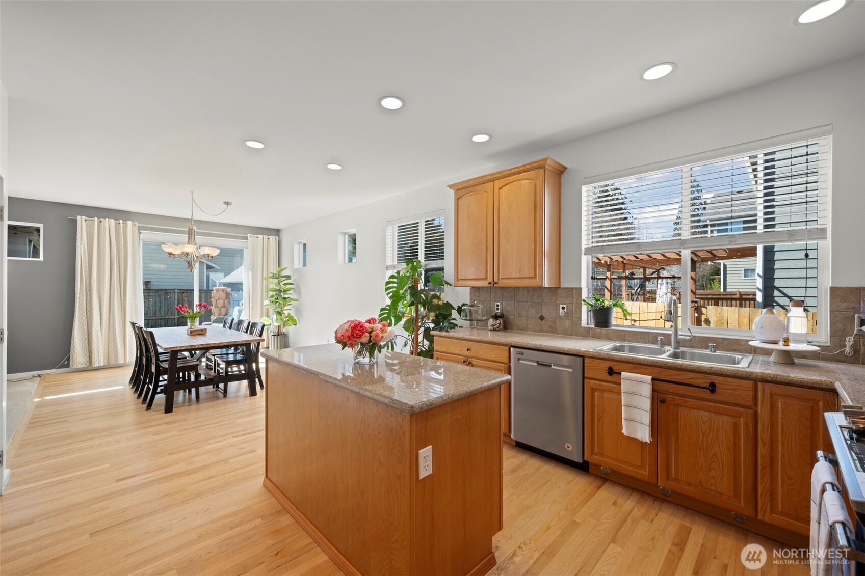 MLS #NWM2500928 image #20