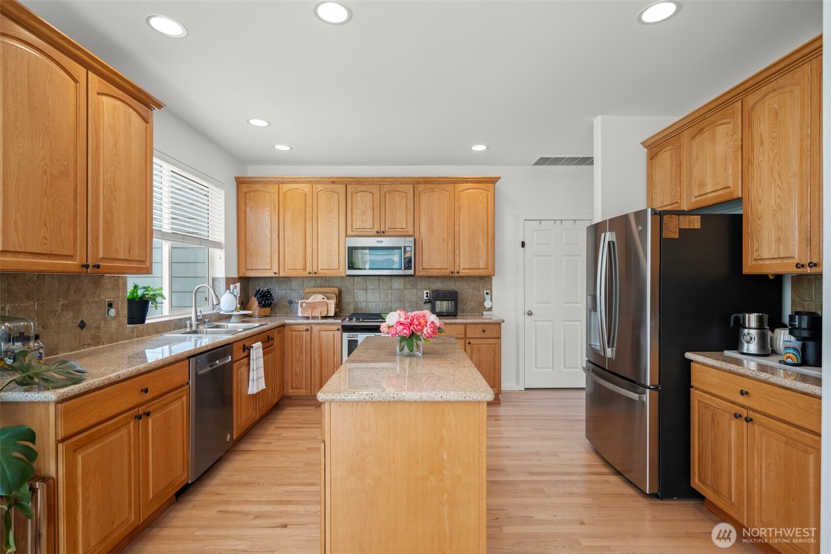 MLS #NWM2500928 image #19