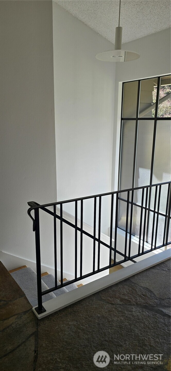 MLS #NWM2500930 image #1