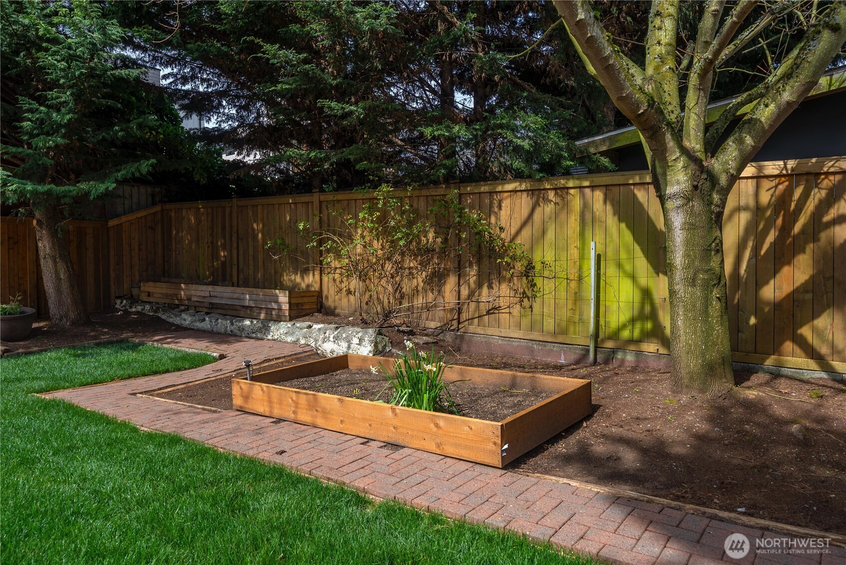 MLS #NWM2500994 image #32