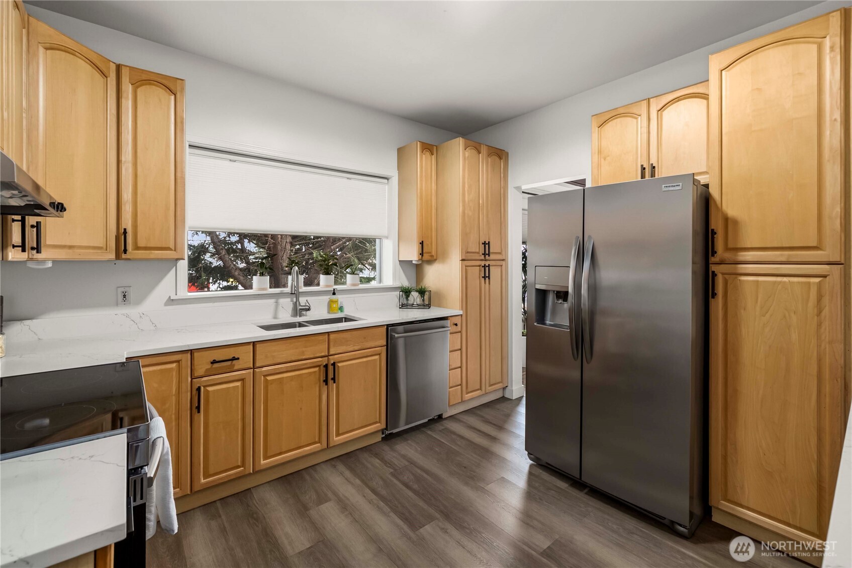 MLS #NWM2500994 image #9