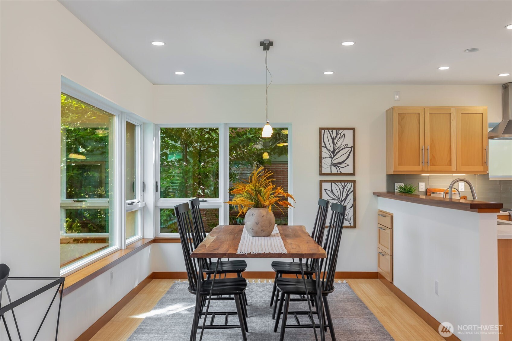 MLS #NWM2501050 image #5