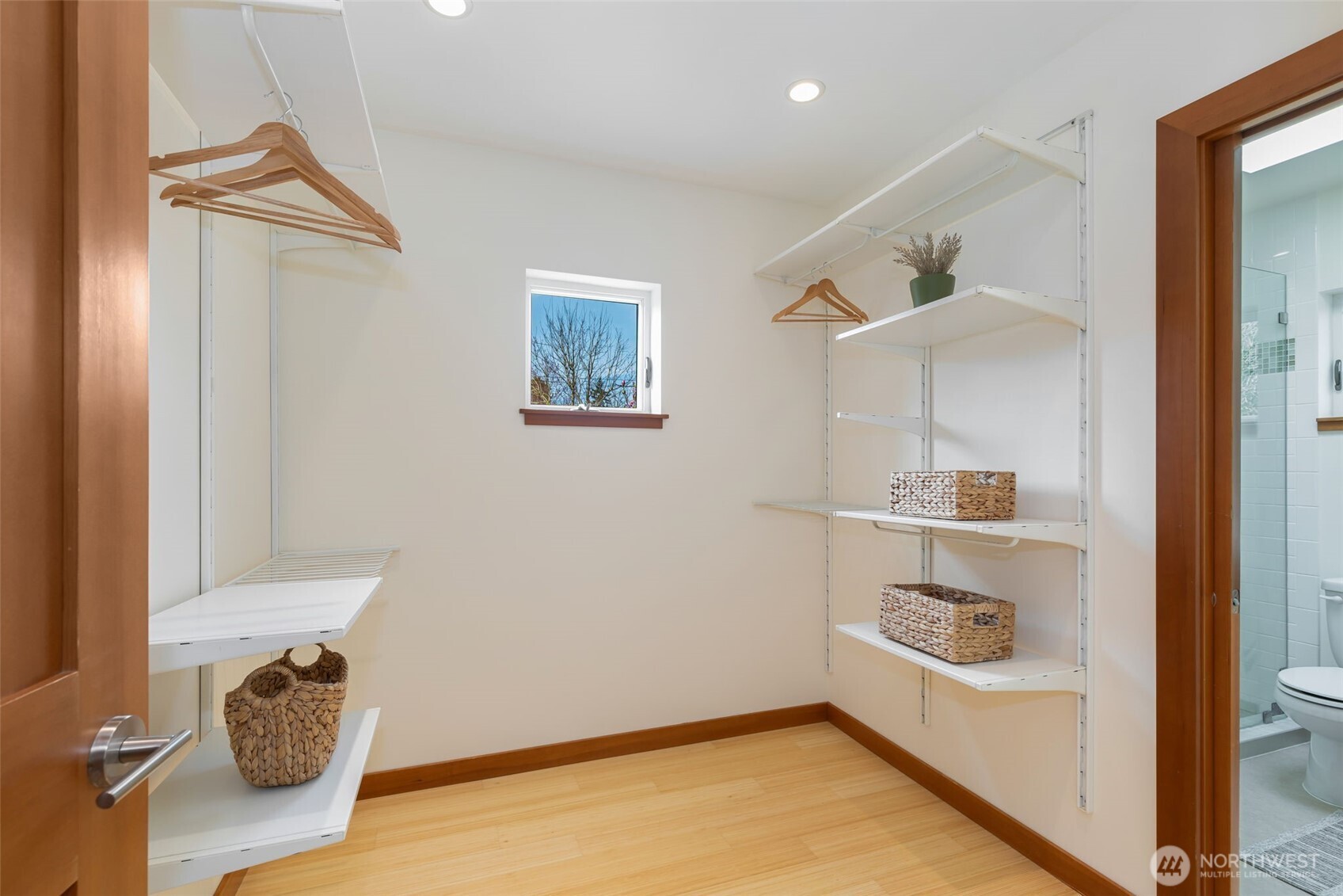 MLS #NWM2501050 image #24