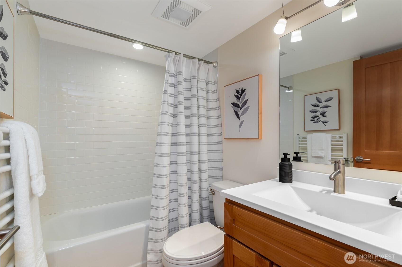 MLS #NWM2501050 image #30