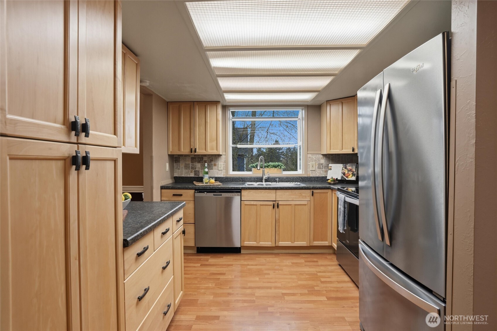 MLS #NWM2501059 image #10