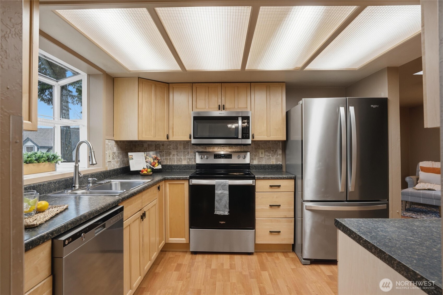 MLS #NWM2501059 image #11