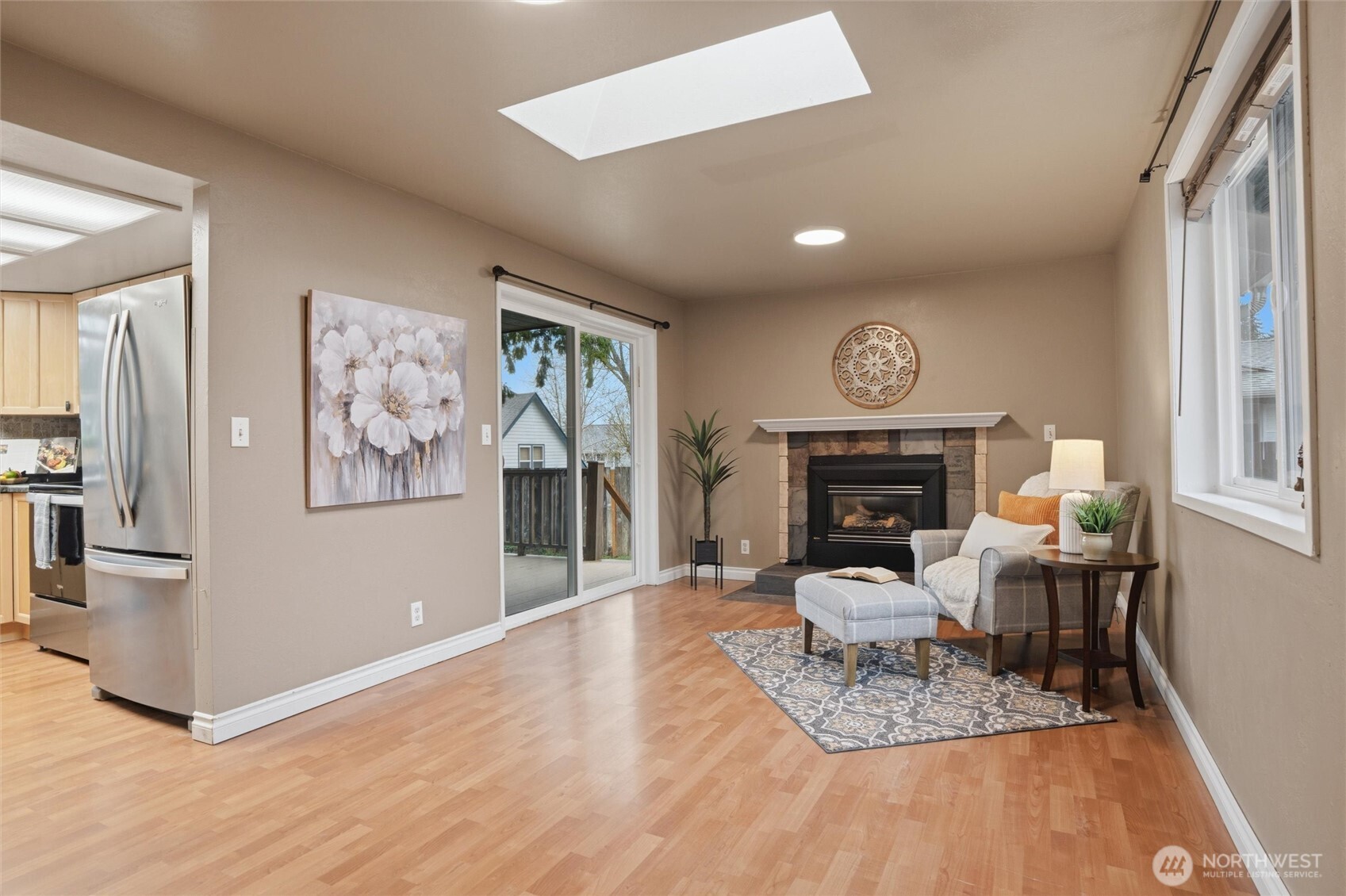 MLS #NWM2501059 image #6