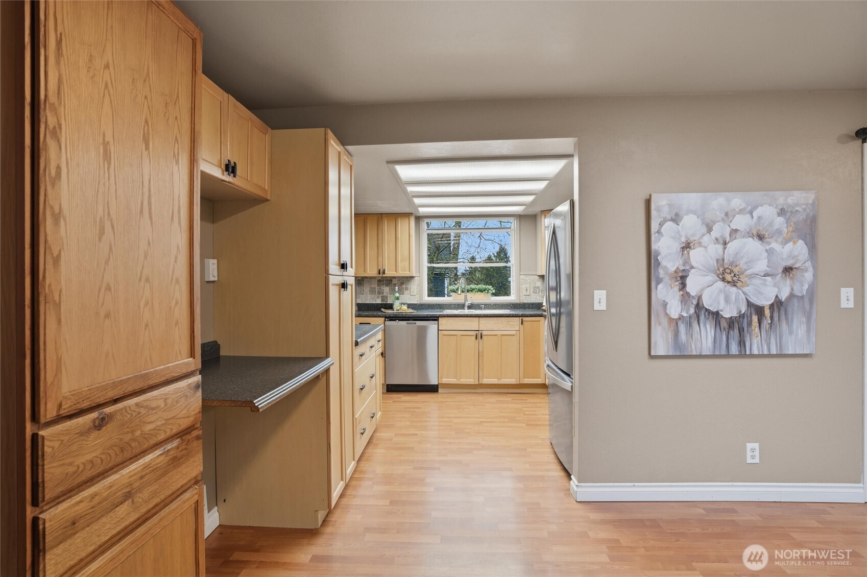 MLS #NWM2501059 image #8