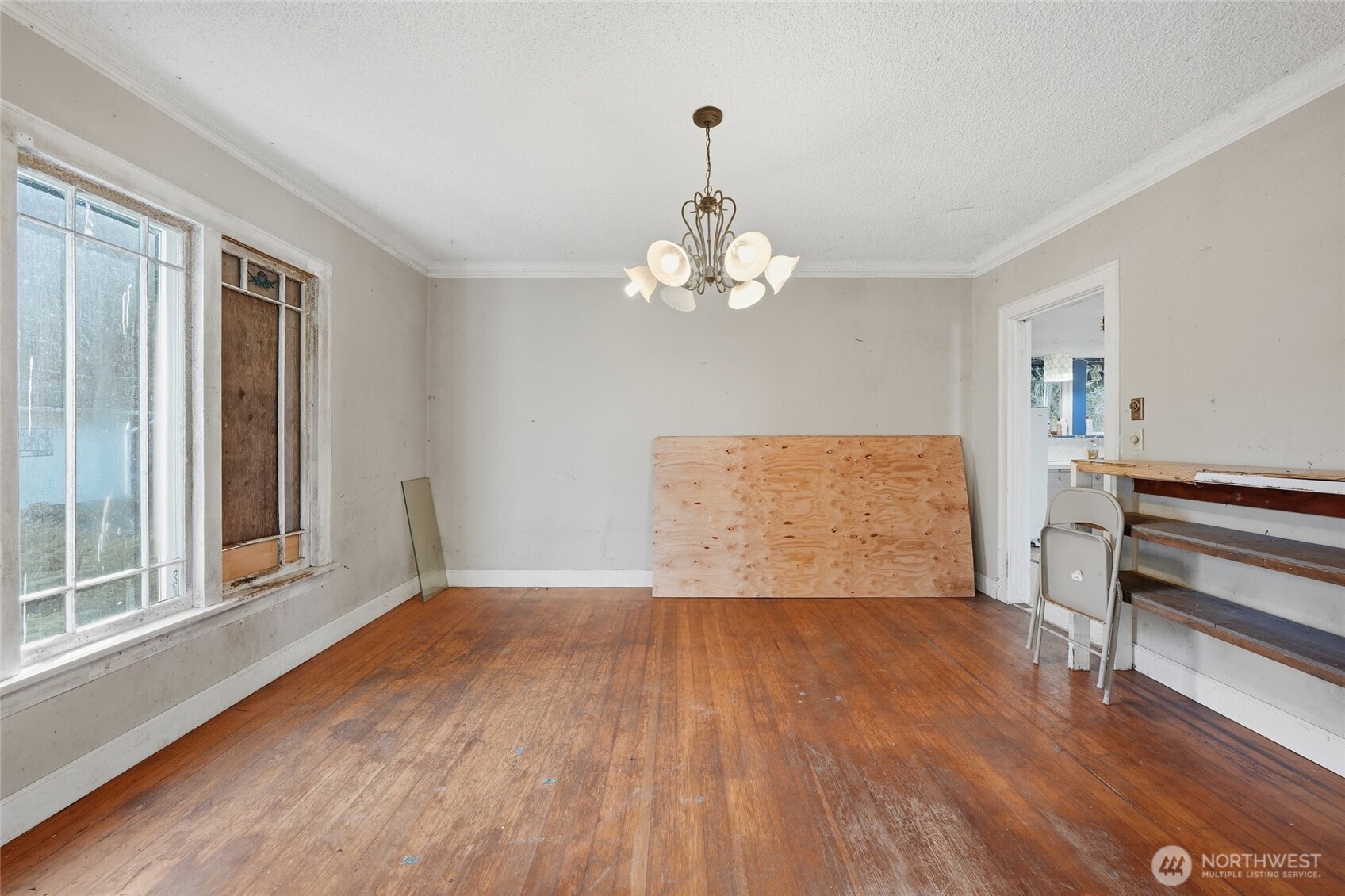 MLS #NWM2501061 image #8