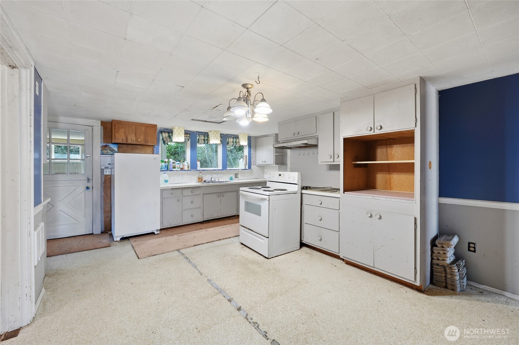 MLS #NWM2501061 image #9