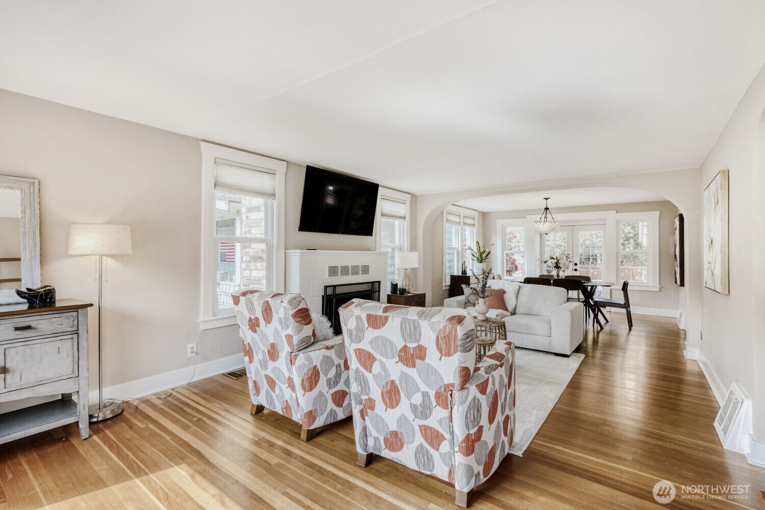 MLS #NWM2501095 image #6