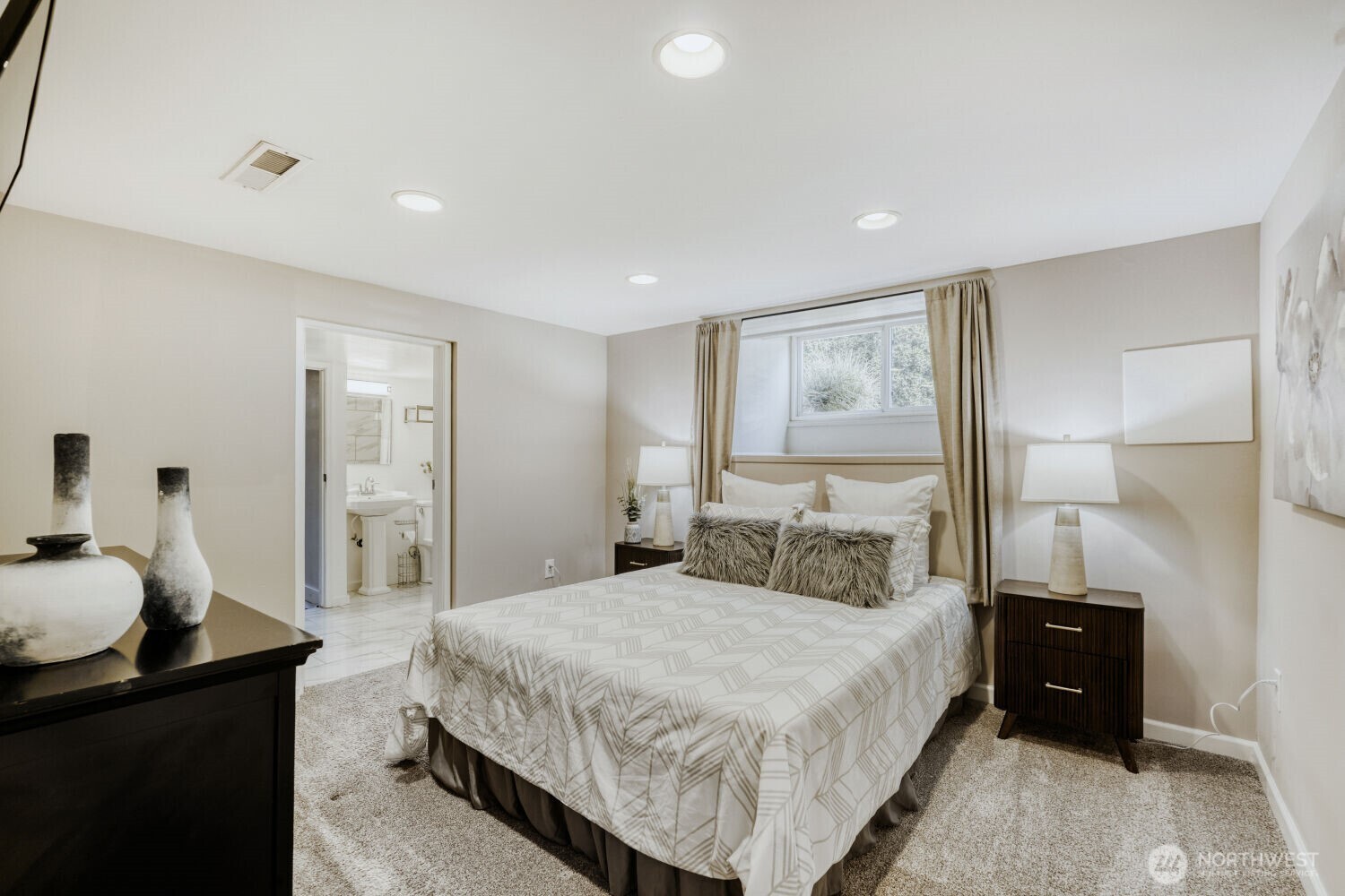 MLS #NWM2501095 image #14