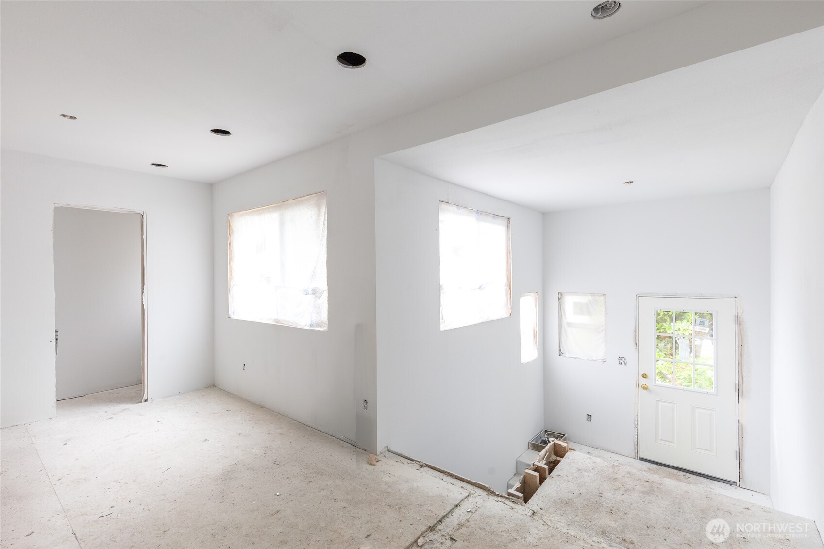 MLS #NWM2501107 image #10