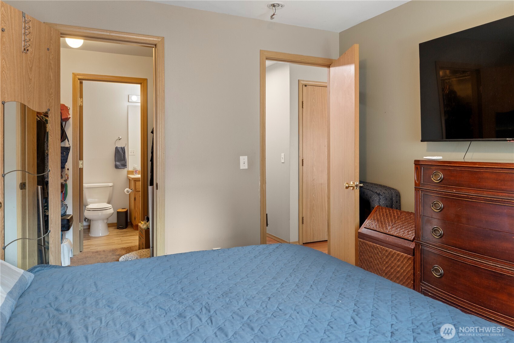 MLS #NWM2501138 image #9