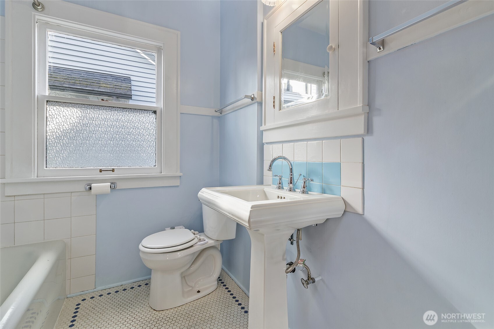 MLS #NWM2501164 image #16