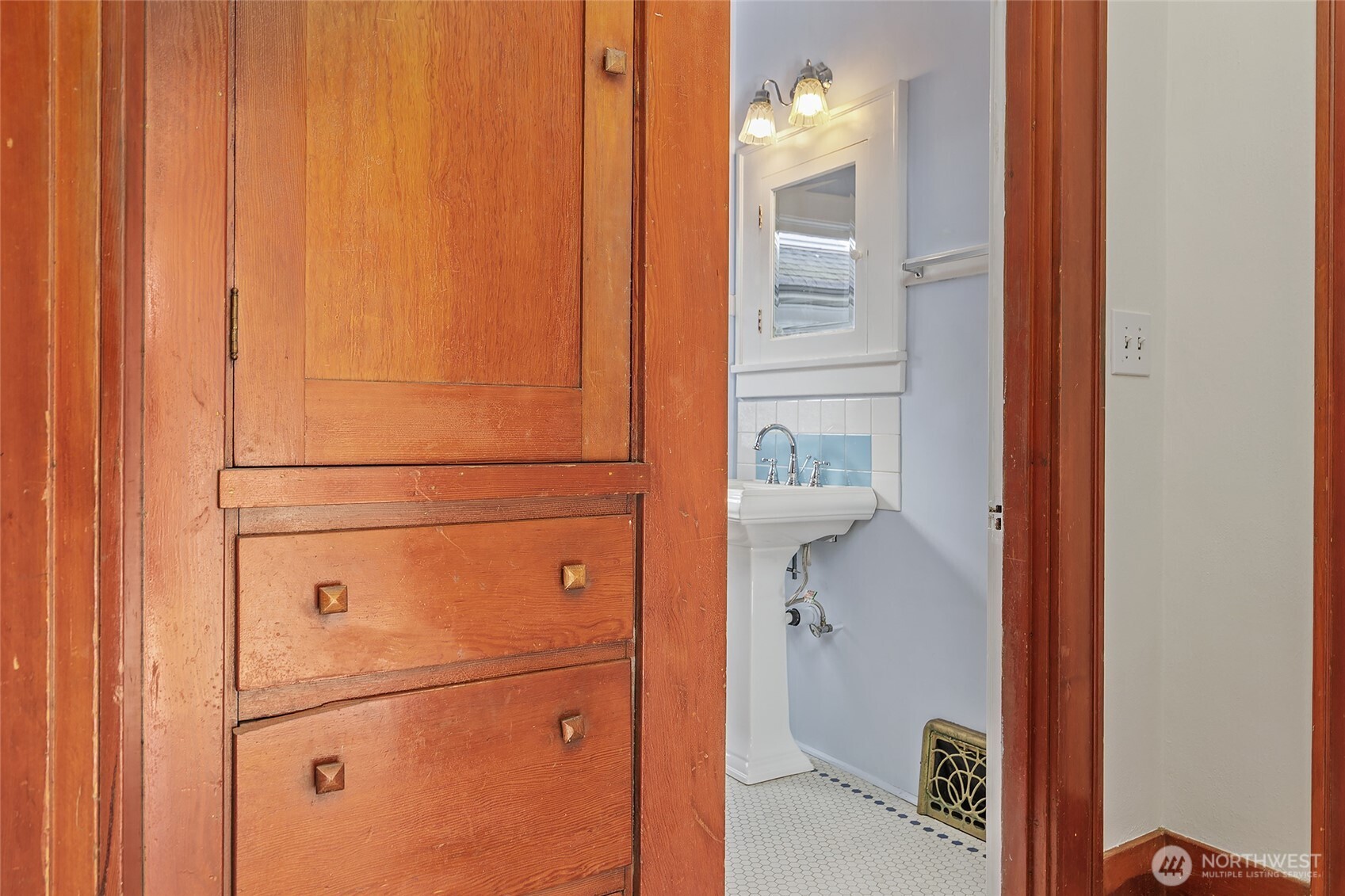 MLS #NWM2501164 image #26