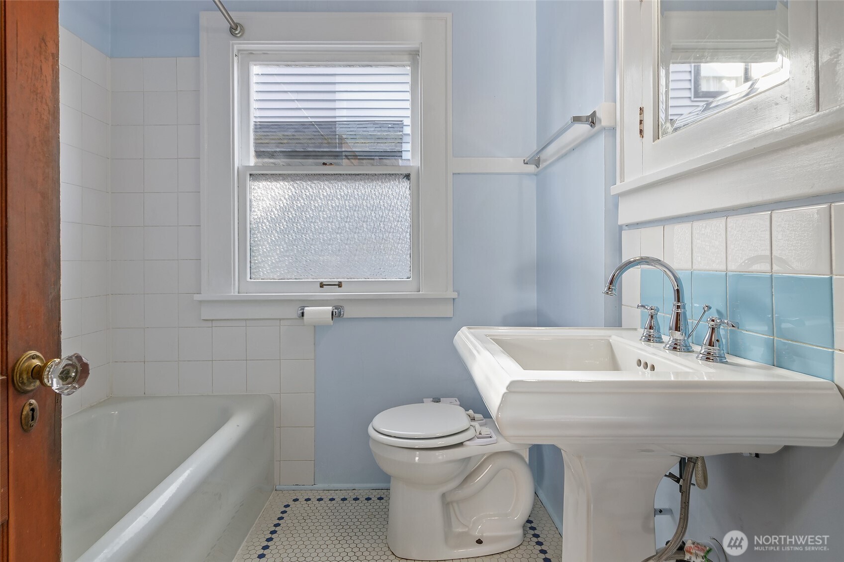 MLS #NWM2501164 image #15