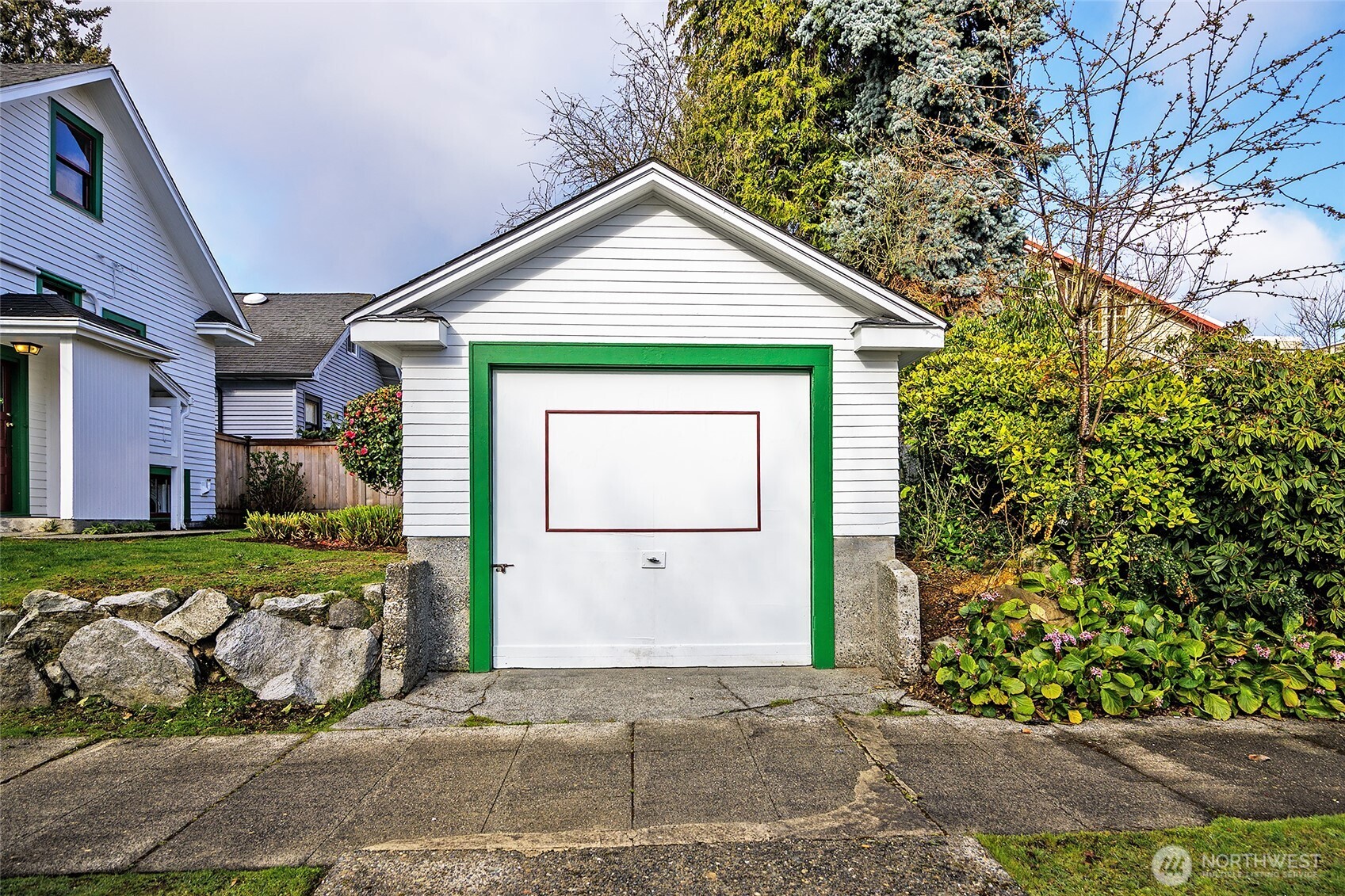 MLS #NWM2501164 image #25