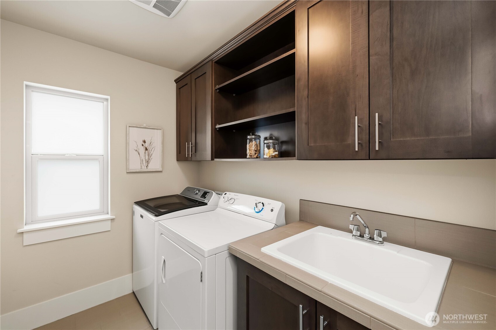 MLS #NWM2501189 image #32