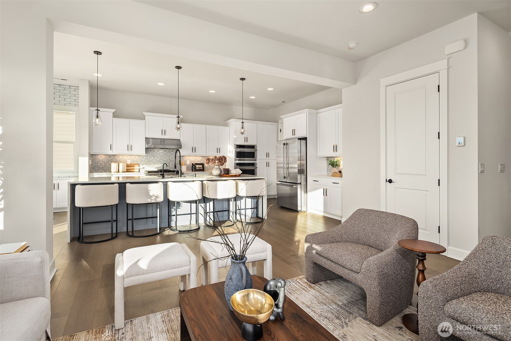 MLS #NWM2501203 image #7