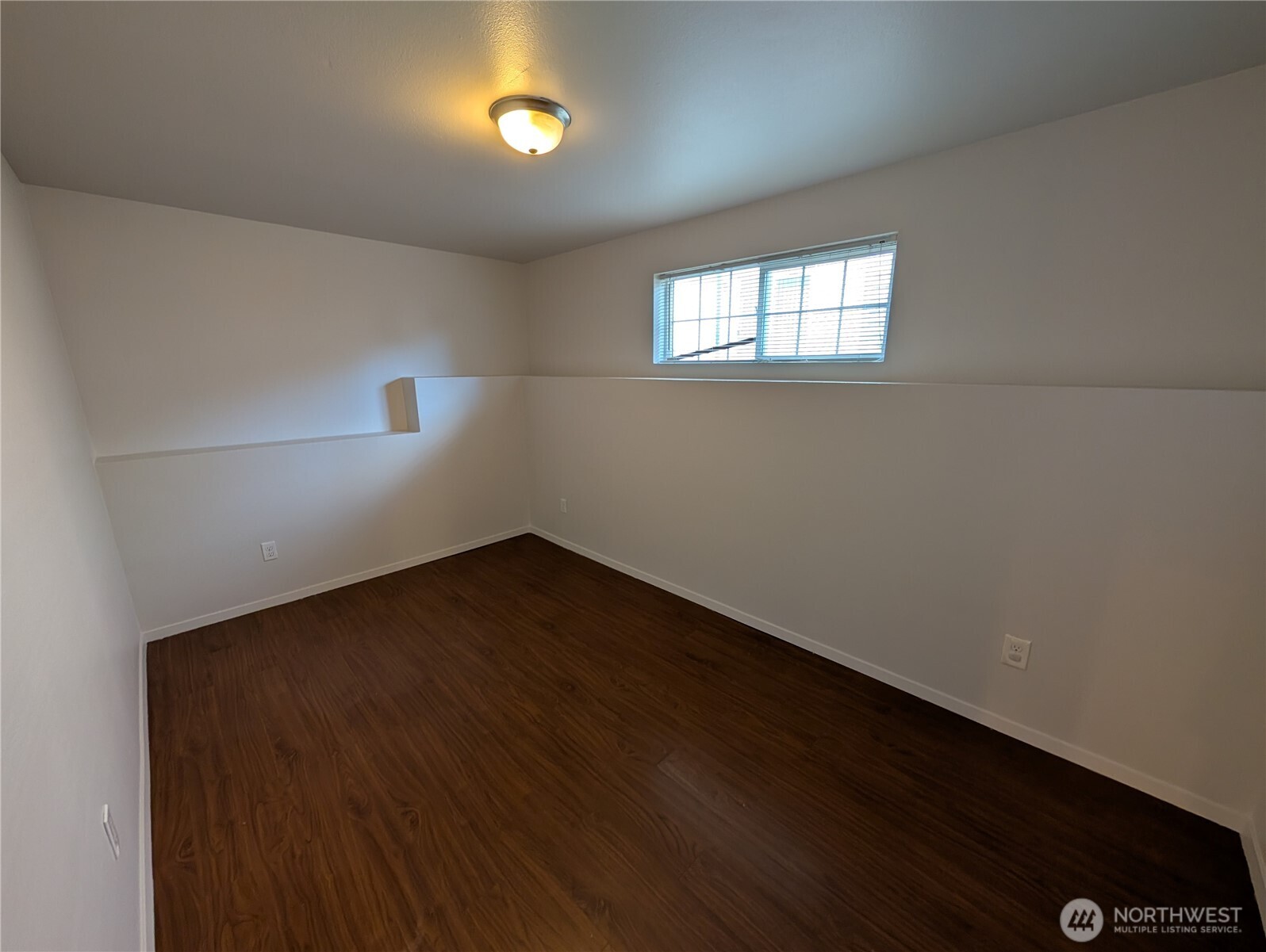 MLS #NWM2501204 image #9