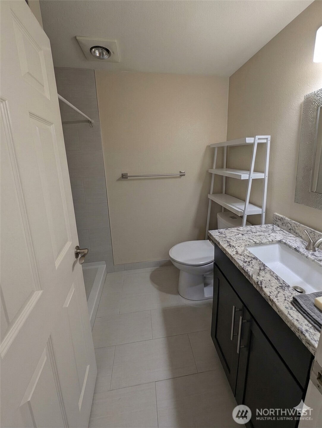 MLS #NWM2501204 image #4