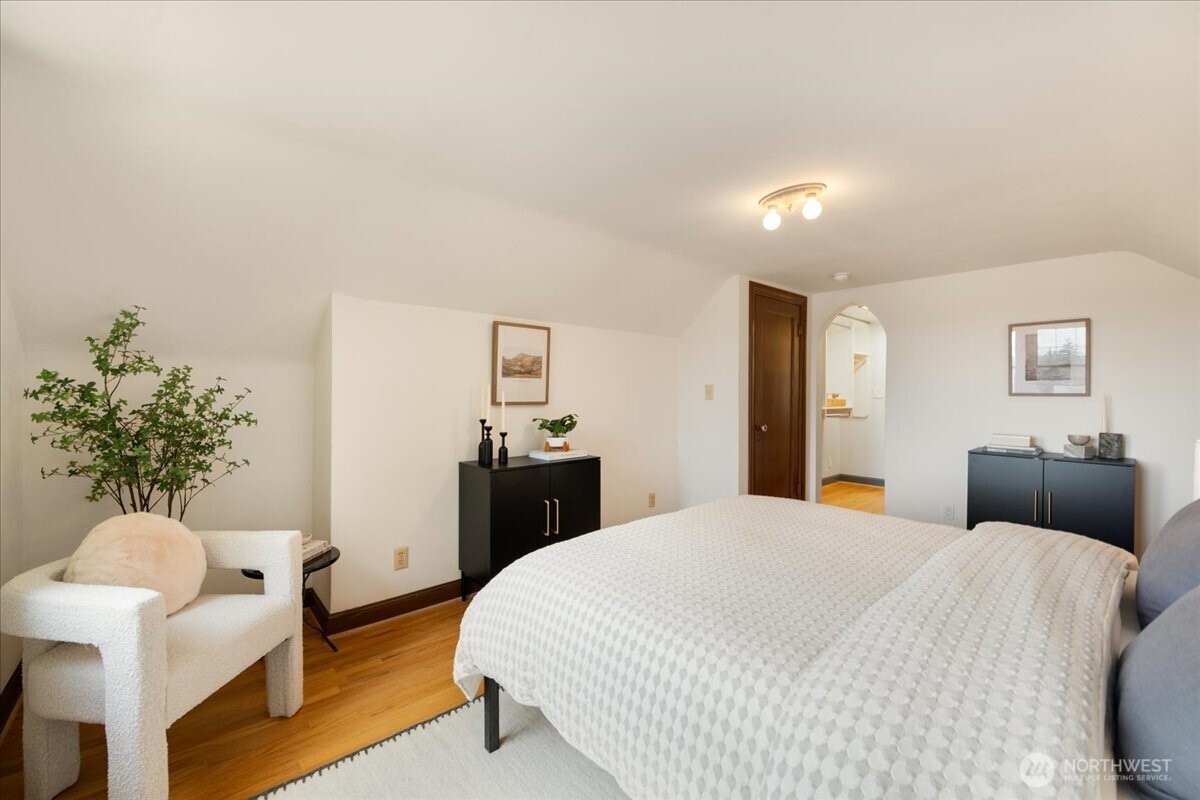 MLS #NWM2501211 image #19