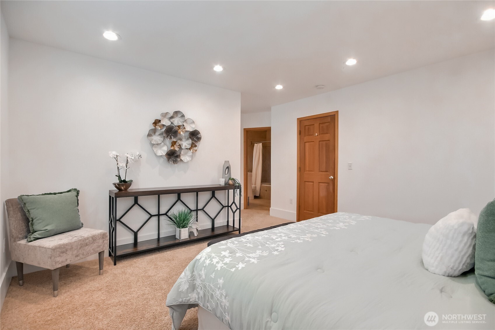 MLS #NWM2501217 image #17