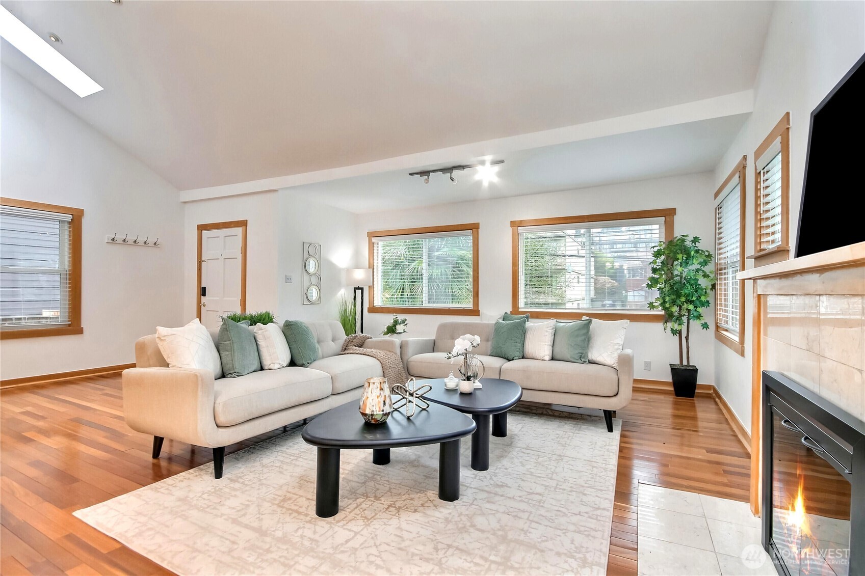 MLS #NWM2501217 image #8