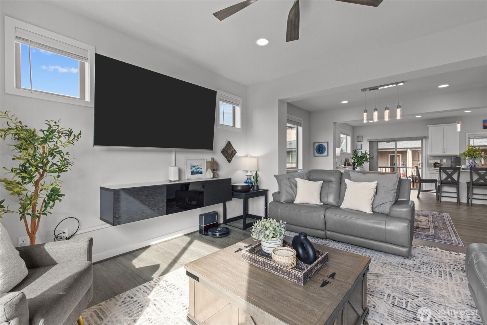 MLS #NWM2501298 image #4