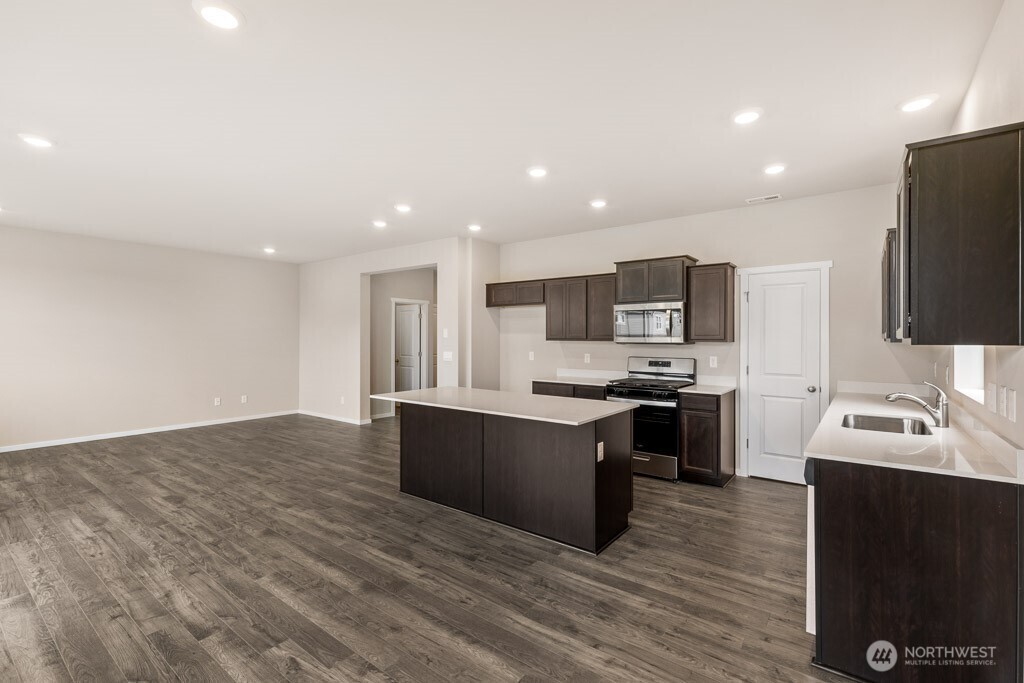 MLS #NWM2501299 image #12