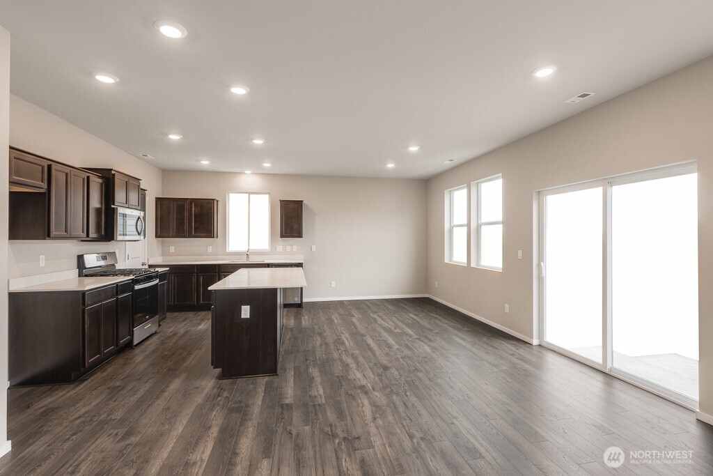 MLS #NWM2501299 image #11