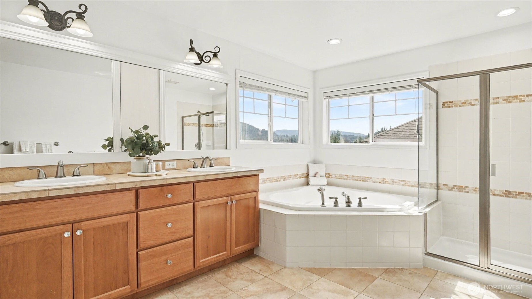 MLS #NWM2501348 image #16