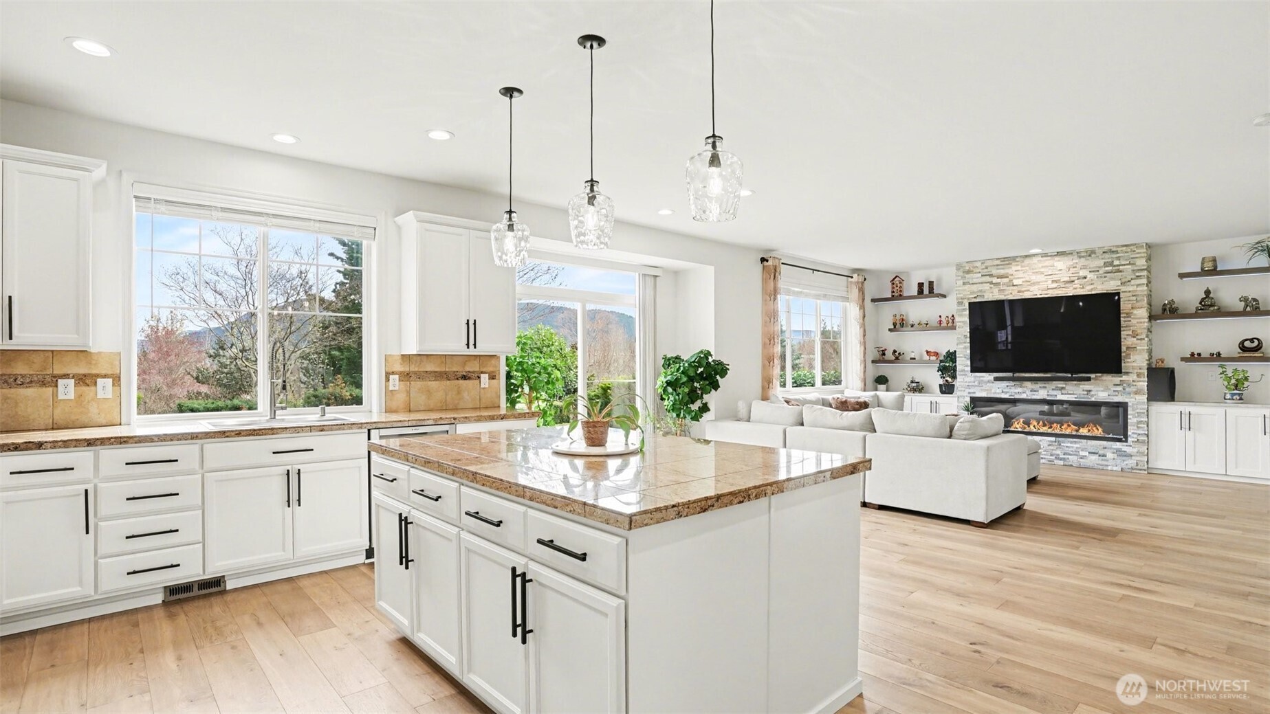 MLS #NWM2501348 image #24