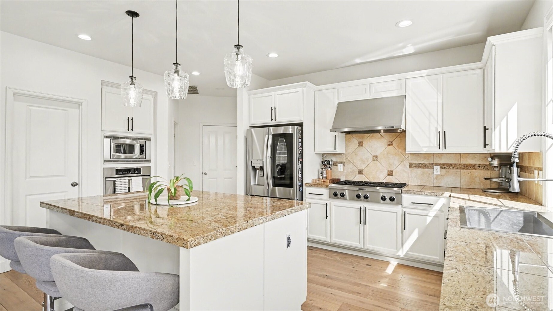 MLS #NWM2501348 image #27