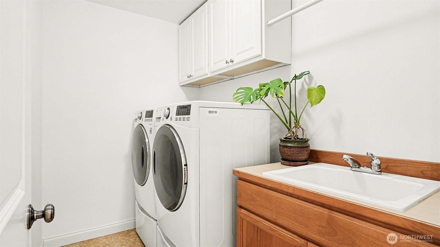 MLS #NWM2501348 image #8