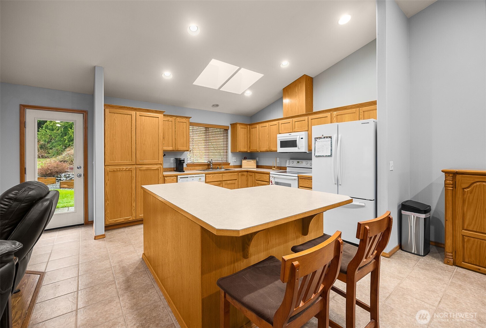 MLS #NWM2501415 image #7