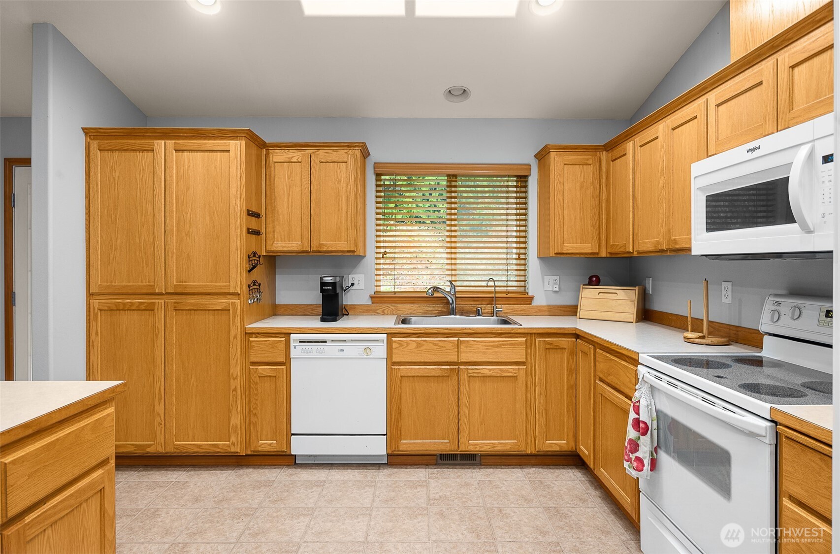 MLS #NWM2501415 image #9