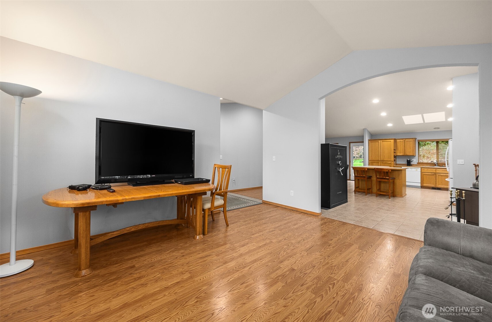 MLS #NWM2501415 image #4