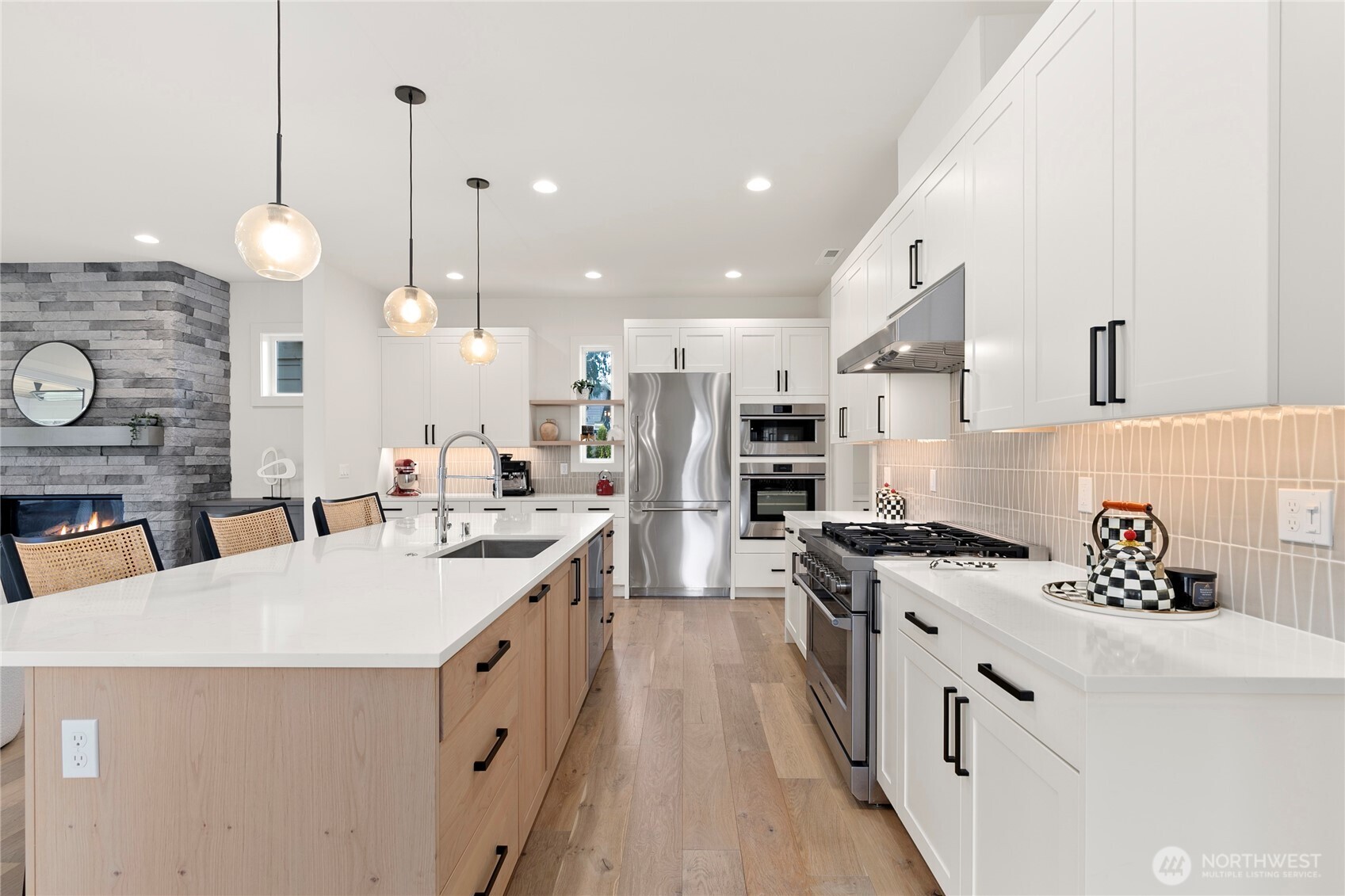 MLS #NWM2501425 image #10