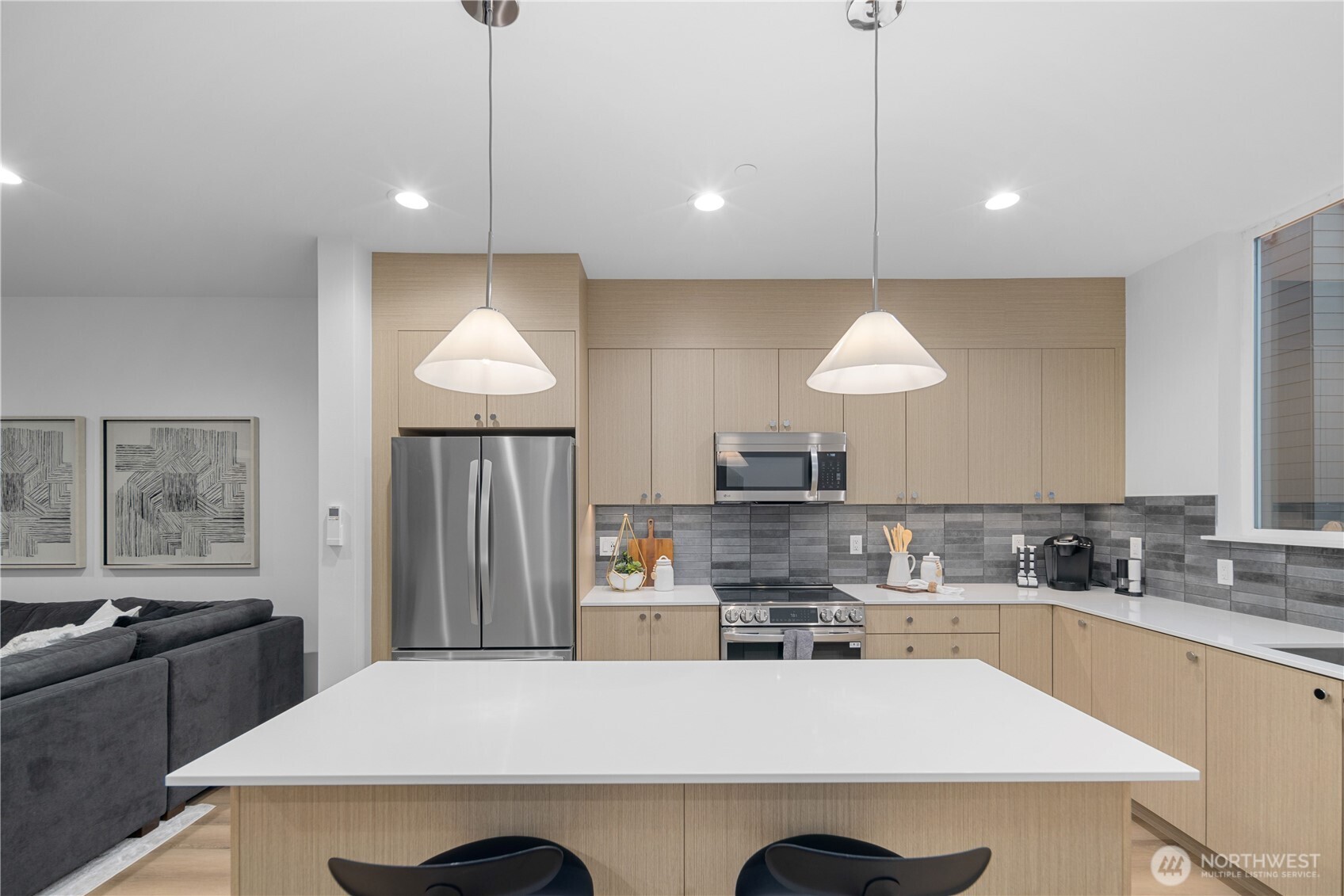 MLS #NWM2501430 image #10