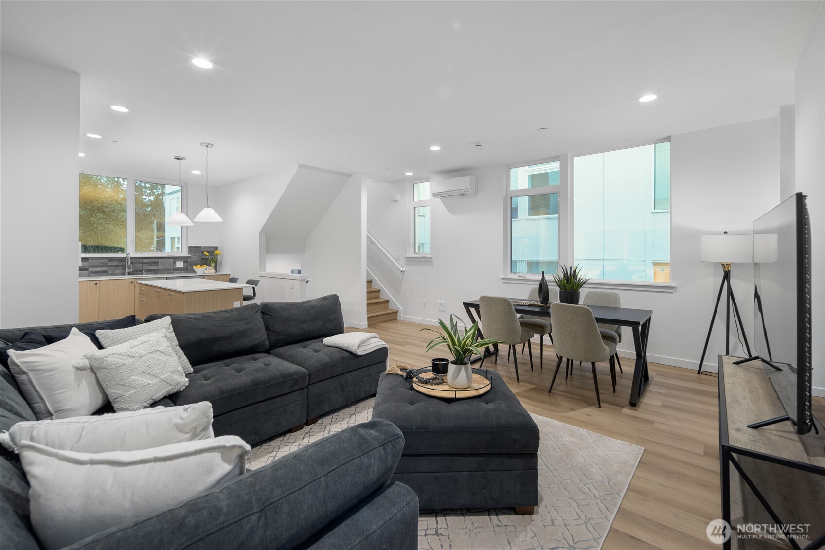 MLS #NWM2501430 image #9