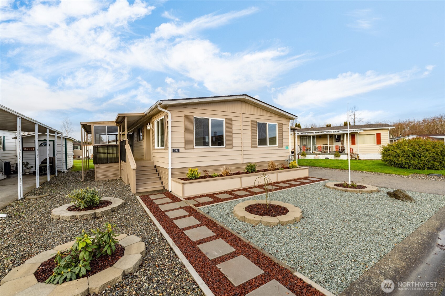 MLS #NWM2501441 image #1